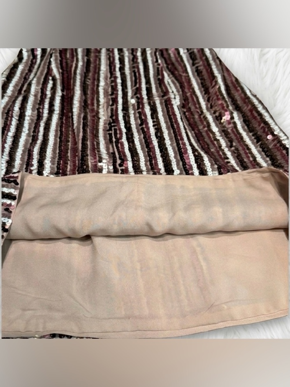 Bloomingdales BCBGAMAXAZRIA Women’s Sequin V-Neck Stripped Wrap Dress Size 2 - Picture 8 of 9